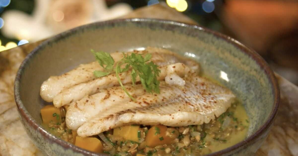 Découvrez la recette festive du tacaud meunière et risotto de potimarron