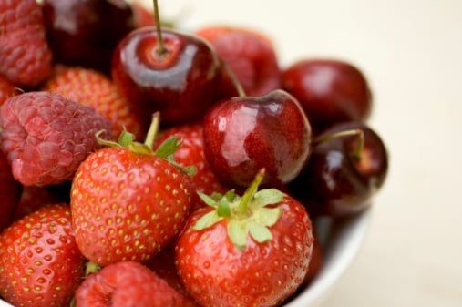 Les fruits rouges, alliés inattendus pour un cerveau plus sain