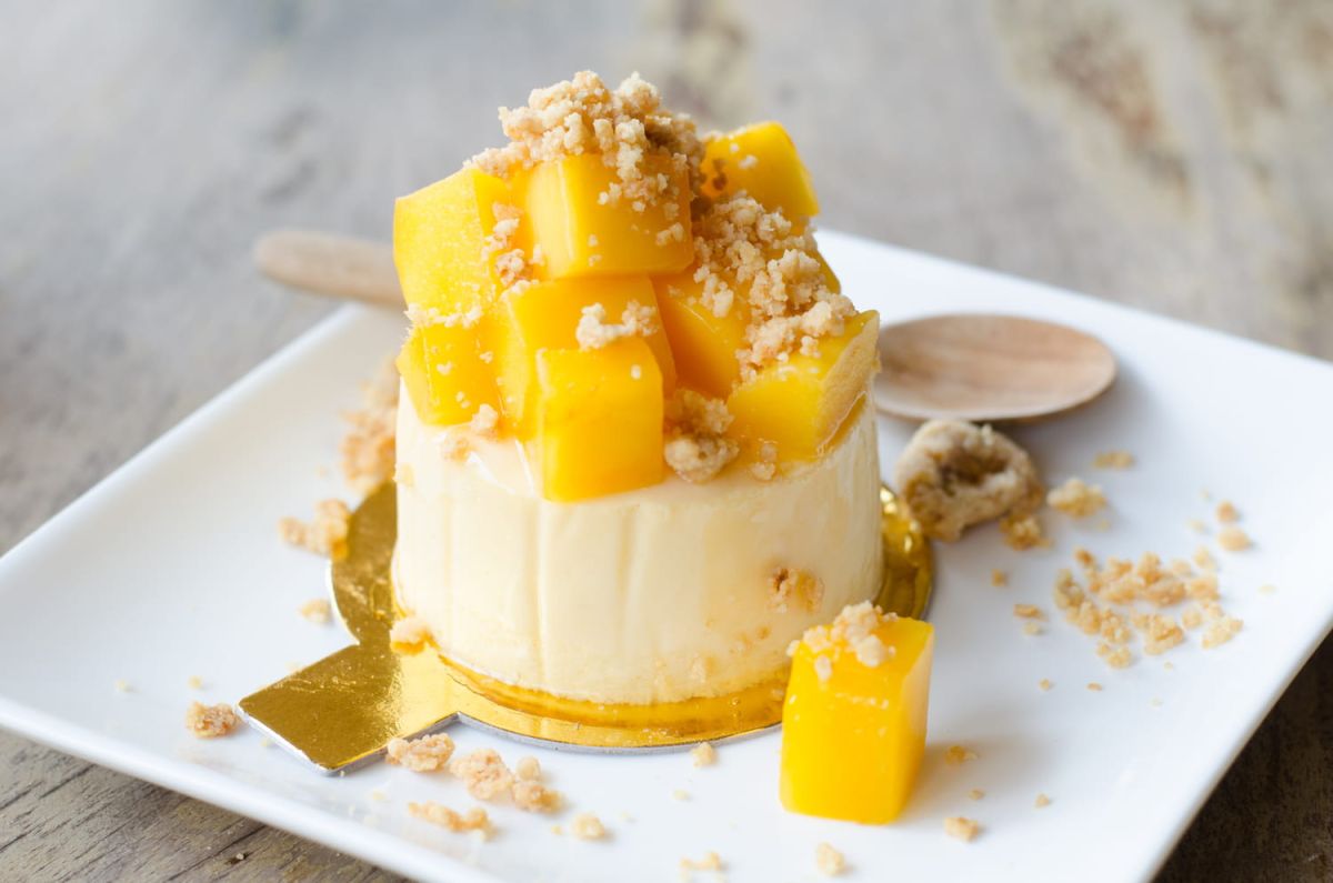 Cyril Lignac et sa recette irrésistible de cheesecake à la mangue