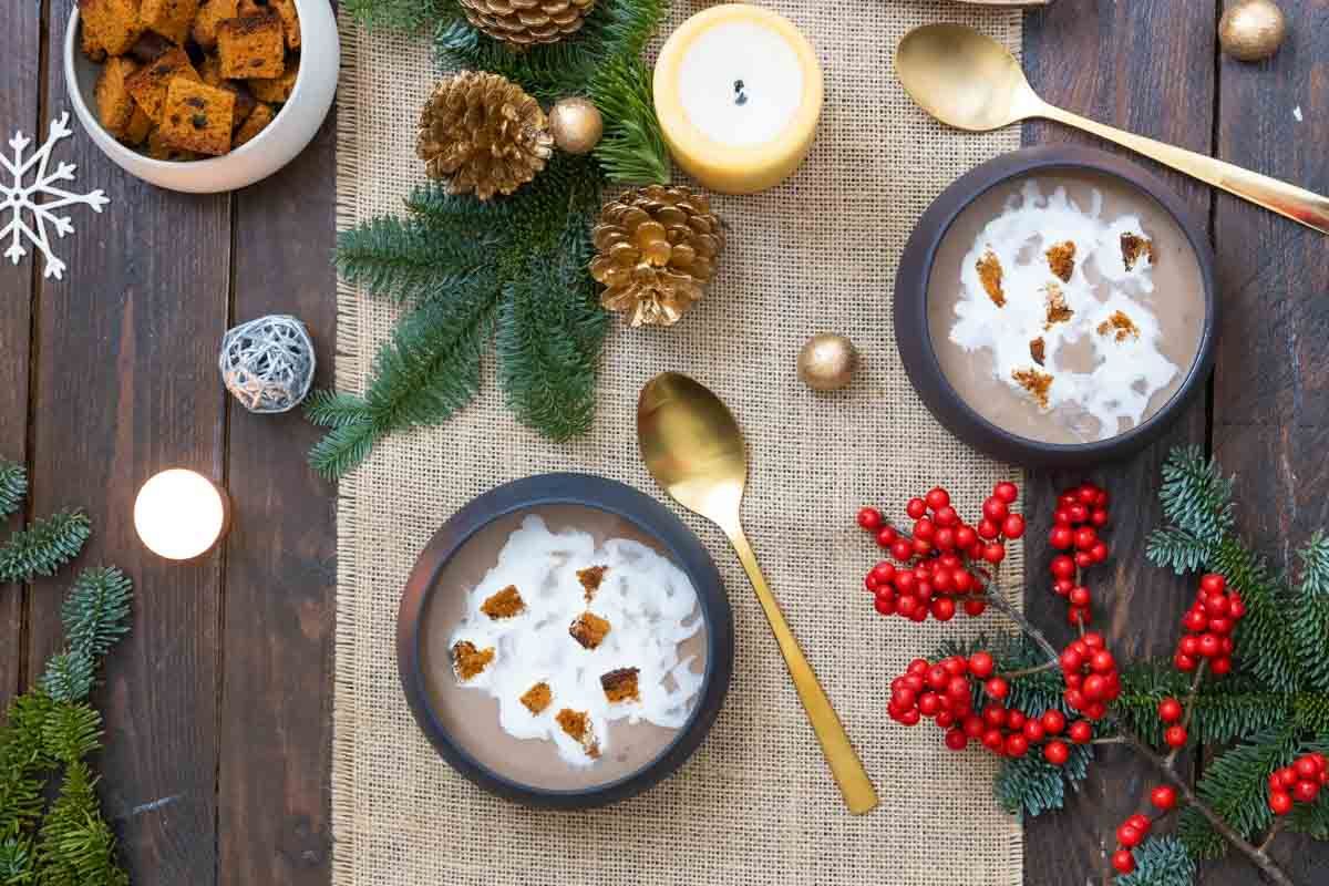 Velouté de châtaignes et croûtons de pain d'épices