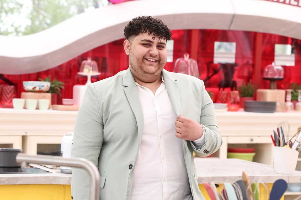 Ahmet, le jeune pâtissier qui fait sensation dans le concours culinaire