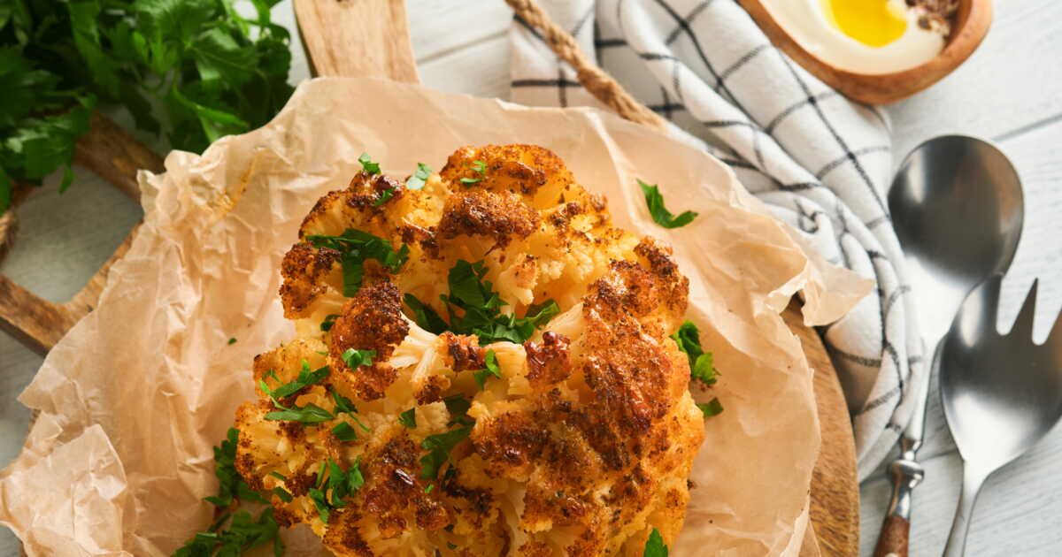 Découvrez la recette surprenante du chou-fleur rôti au foin par Alain Passard