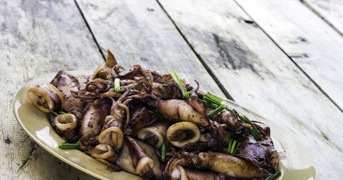 L'astuce infaillible d'un chef pour cuire des encornets tendres