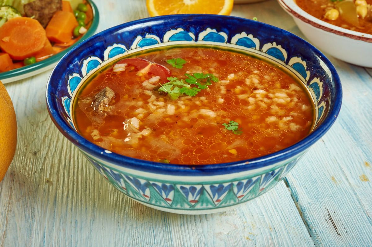 Une soupe qui a séduit les chefs étoilés : découvrez la recette de la chorba revisitée