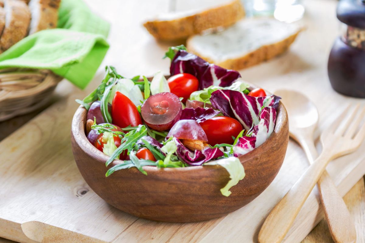 Comment concocter la salade parfaite en 5 étapes simples