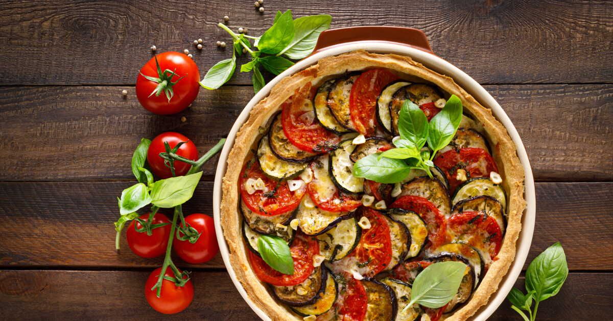 Cyril Lignac dévoile sa tarte tatin aux aubergines en 30 minutes