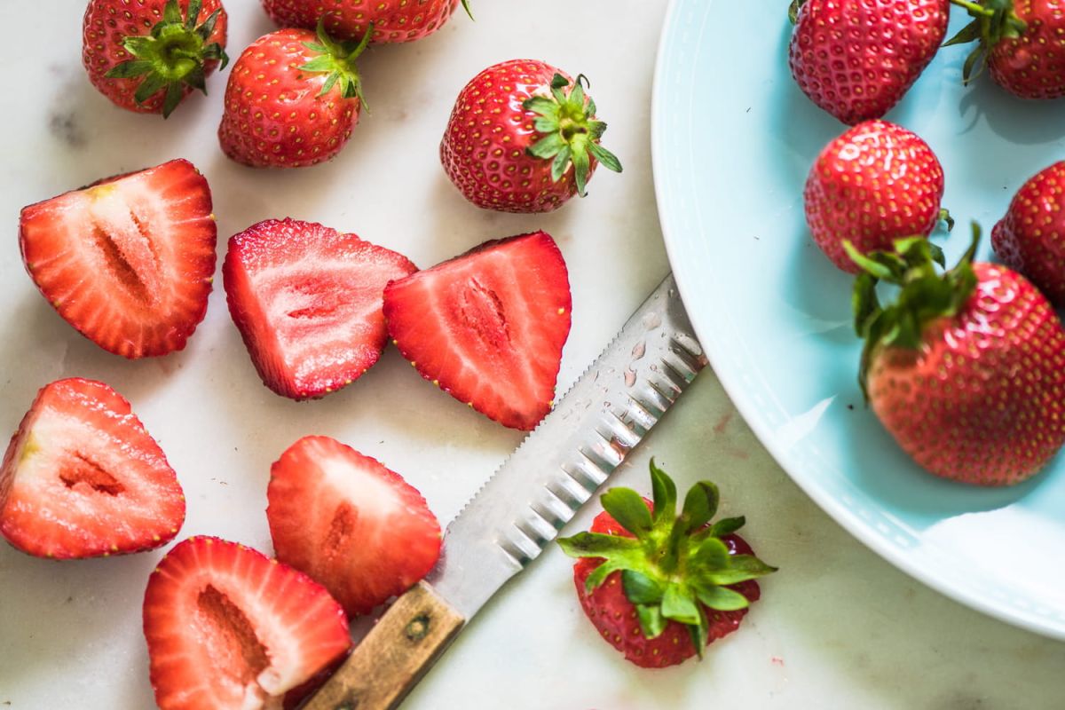 L'astuce de Cyril Lignac pour sauver vos fraises abîmées