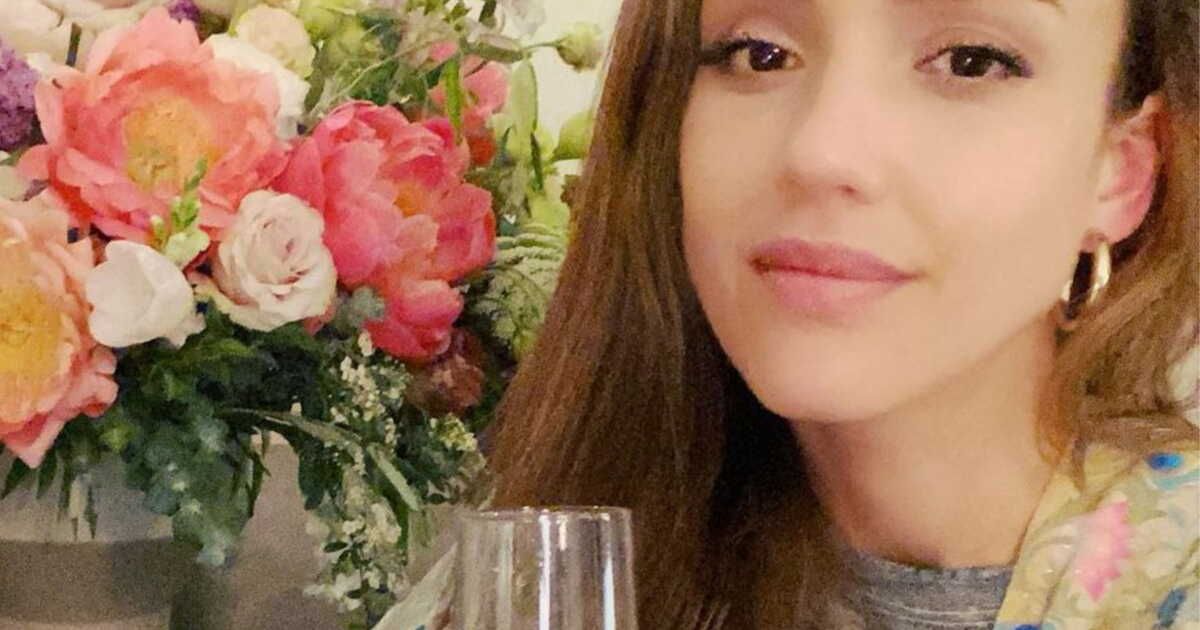 le cocktail surprenant de jessica alba qui éveille les sens